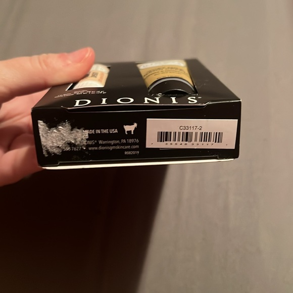 FREE w/purchase from my closet DIONIS Goat Milk Skincare (ASK or Add to Bundle) - Picture 3 of 4